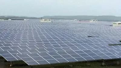 Module rows at Sakri